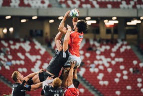 中国短道速滑青年小将在选拔赛中脱颖而出获国家队关注